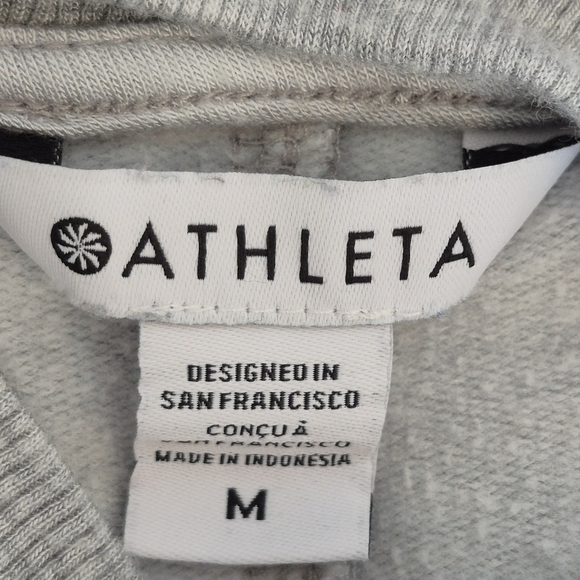 Athleta Appolo Crewneck Plush Nirvana Sweatshirt Hidden Pleat Pockets - Size M - Picture 13 of 15